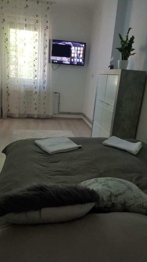 Gutenberg Utca Apartmán Segedín